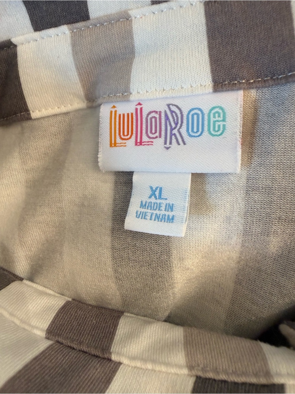LuLaRoe Neutral Striped Button-Up in White and Gray - Picture 4 of 4